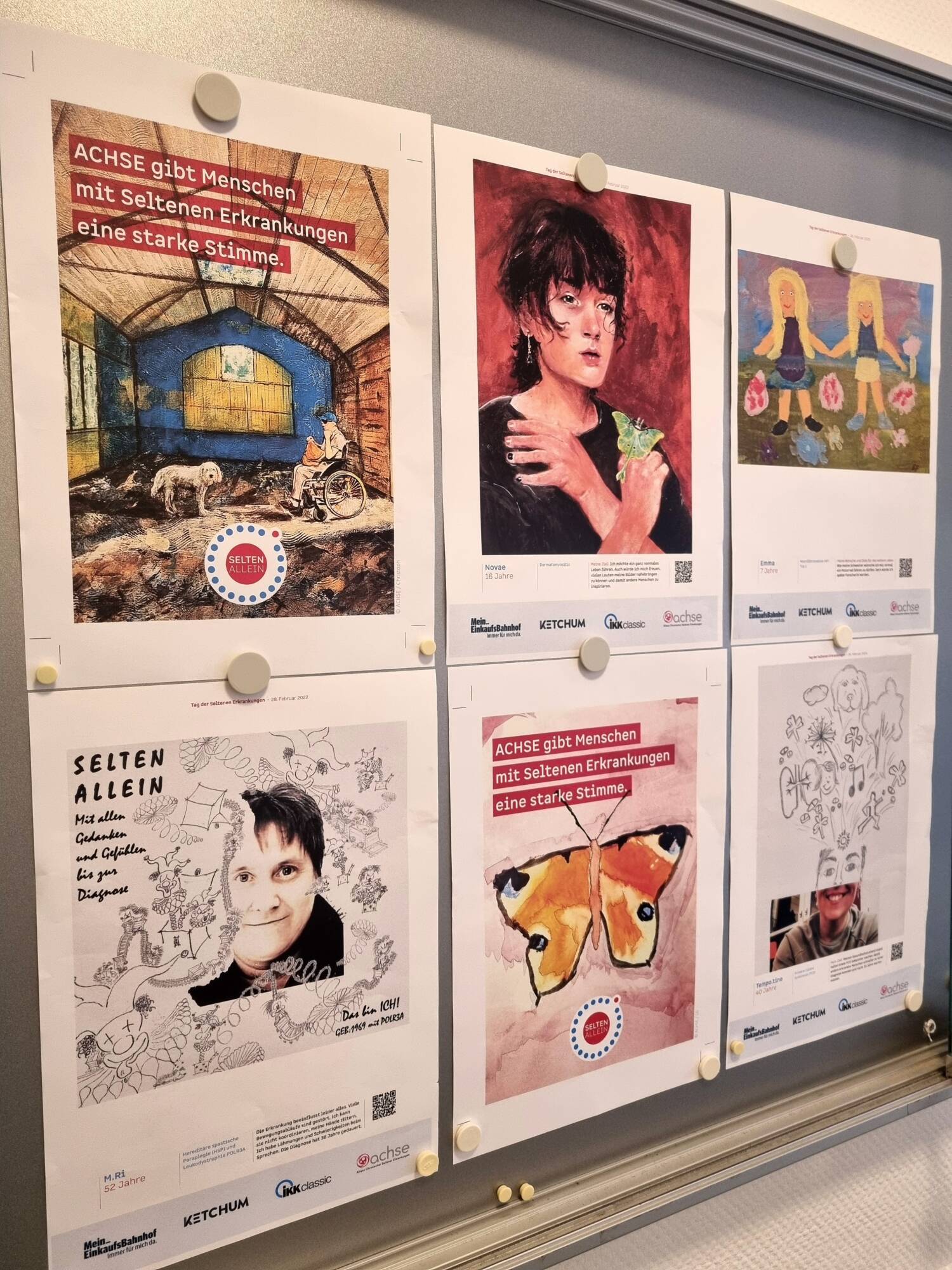 Ausstellung Selten allein in den Kliniken Beelitz