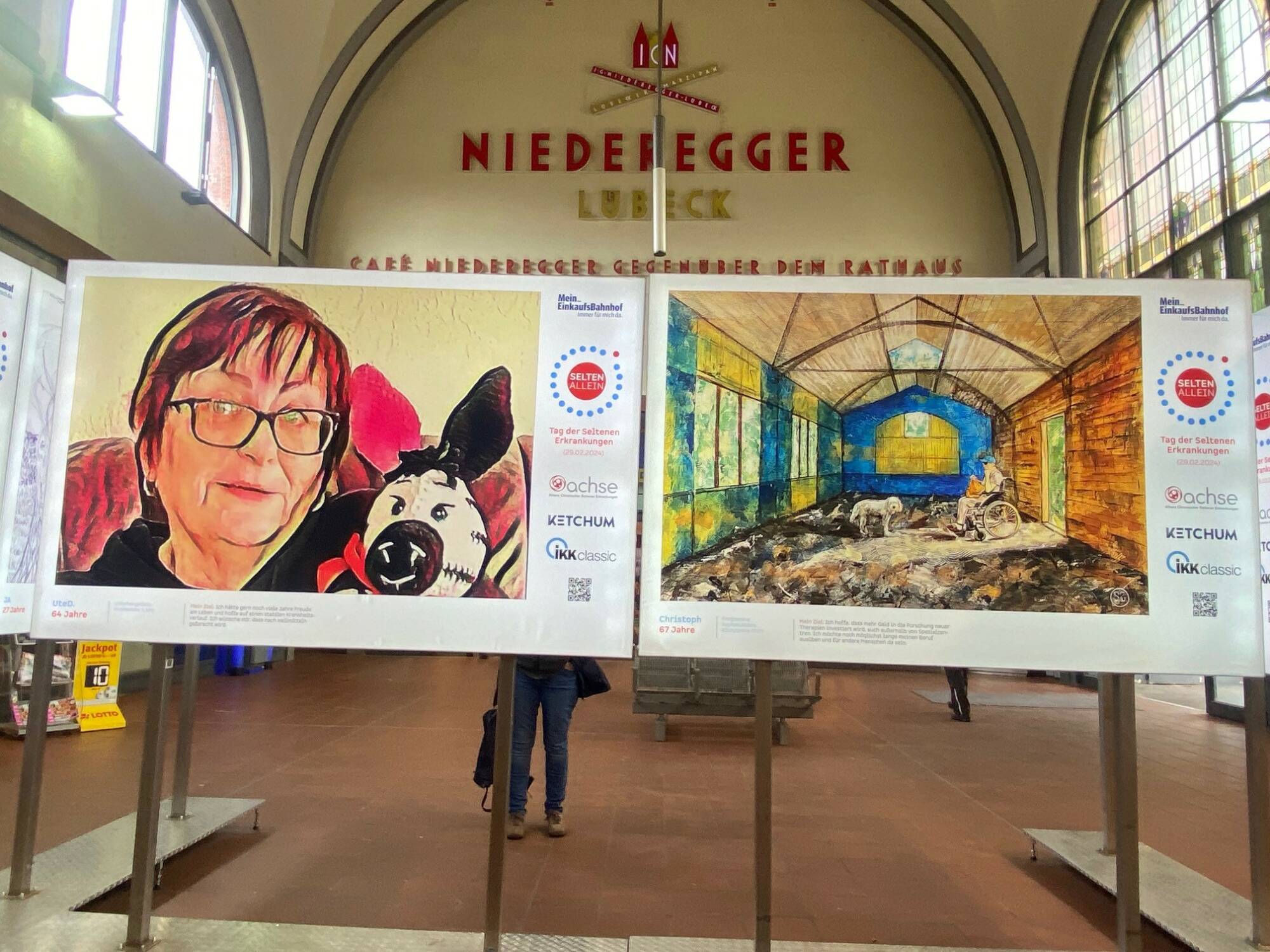 Ausstellung Selten allein am Lübecker Hbf