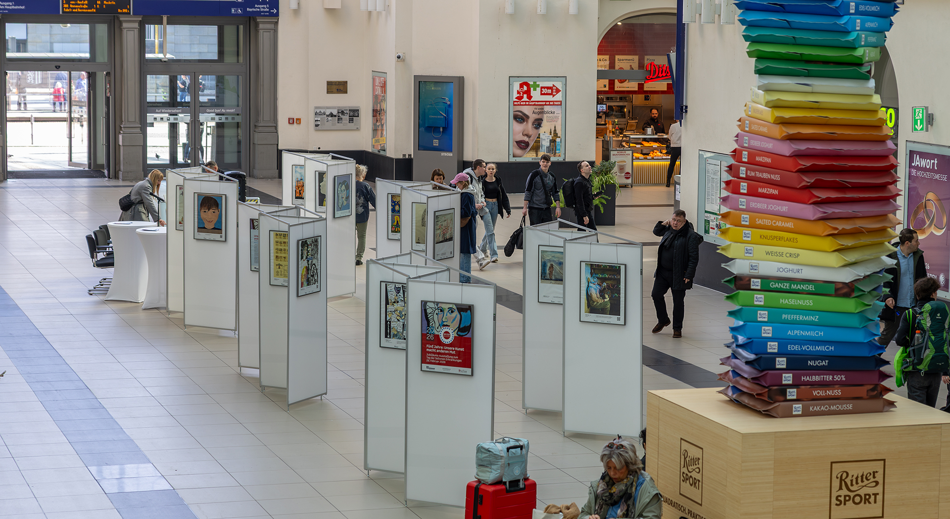 Ausstellung Selten allein Dresden Hbf